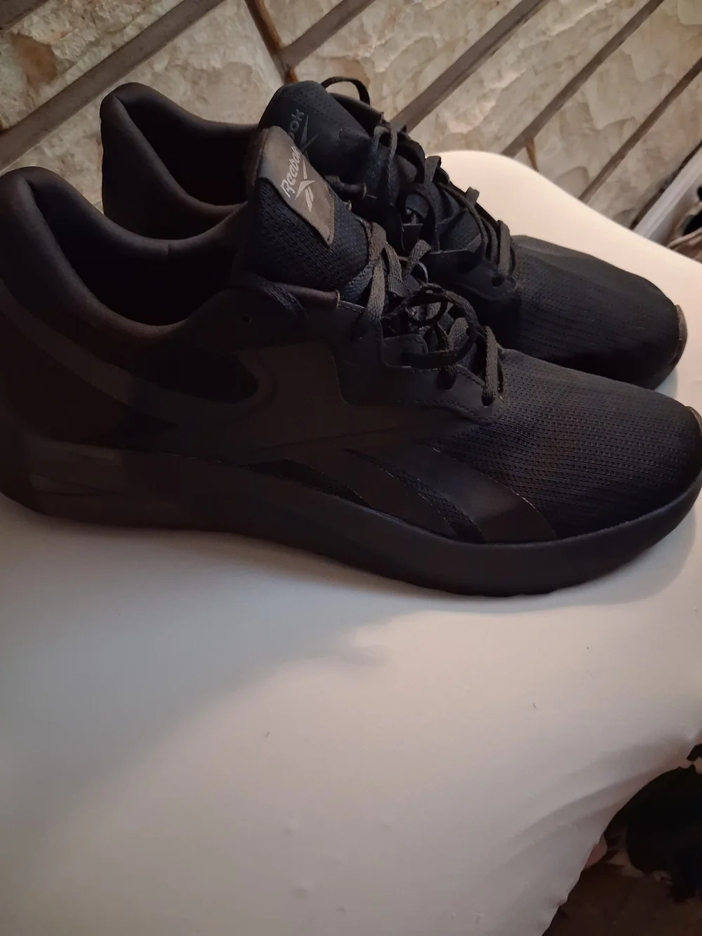 Reebok Men's Black Lightweight Training Shoes
